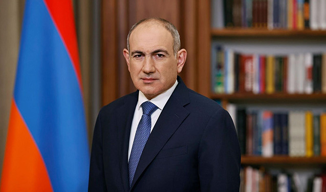 Paşinyan Sülh Şurasının ilk iclasına getdi
