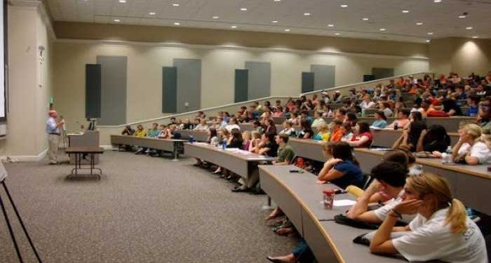 Bakıdakı universitetlər köçürüləcək – RƏSMİ