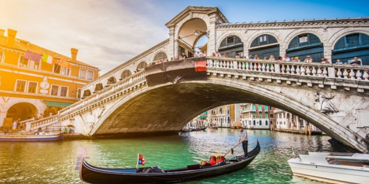 Sular üzərində qurulan möcüzə: Venesiya şəhəri haqqında bilmədiklərimiz