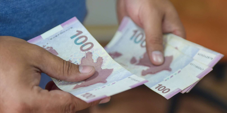 Üç övladı olan valideynləri SEVİNDİRƏCƏK XƏBƏR