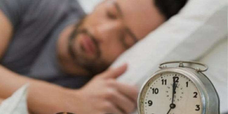 Bu gündəlik vərdişlər sizin yuxu rejiminizi pozur: Mütəxəssis rəyi