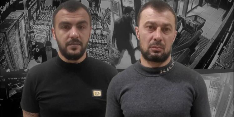 Marketdə soyğunçuluq edən iki nəfər saxlanıldı