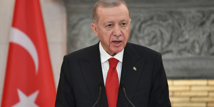 Ərdoğan hərəkətə keçdi: ABŞ-la İranı barışdırır