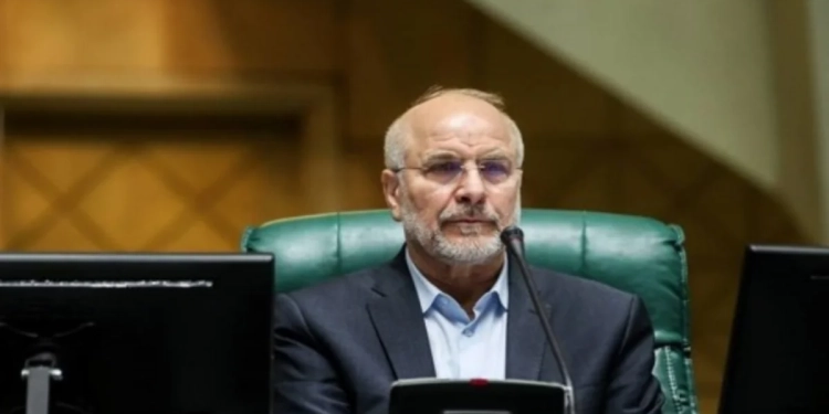 İran parlamentinin sədri: “Biz atəşkəs axtarmırıq”