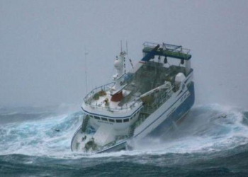 Küləkli hava şəraiti ilə bağlı gəmilərə xəbərdarlıq edildi