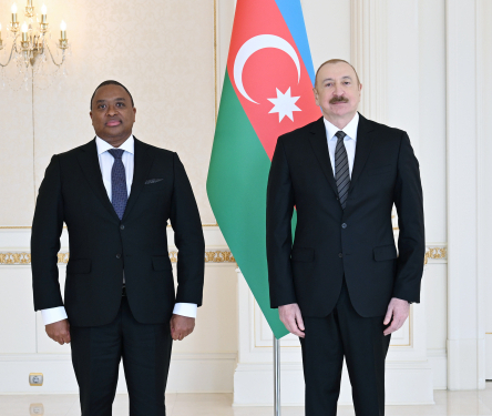 Prezident İlham Əliyev Esvatininin Azərbaycanda yeni təyin olunmuş səfirini qəbul edib