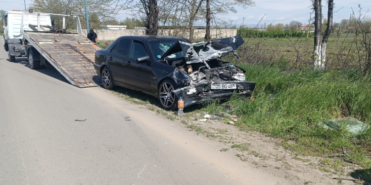 Ağstafada iki avtomobil toqquşub, xəsarət alanlar var