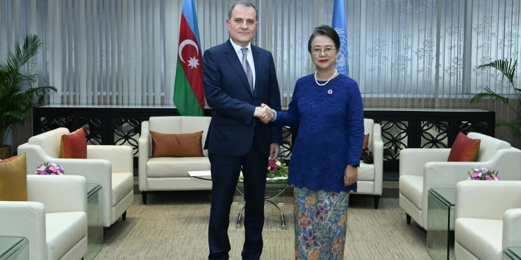 Xarici İşlər Naziri Bayramov, UNESCAP rəsmi əməkdaşlıq müzakirəsi