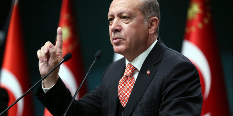 Ərdoğan Trampın iştirak etdiyi tədbirdə silahlı hücum cəhdini qınayıb