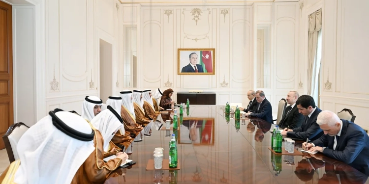 Prezident İlham Əliyev Birləşmiş Ərəb Əmirliklərinin nümayəndə heyətini qəbul edib