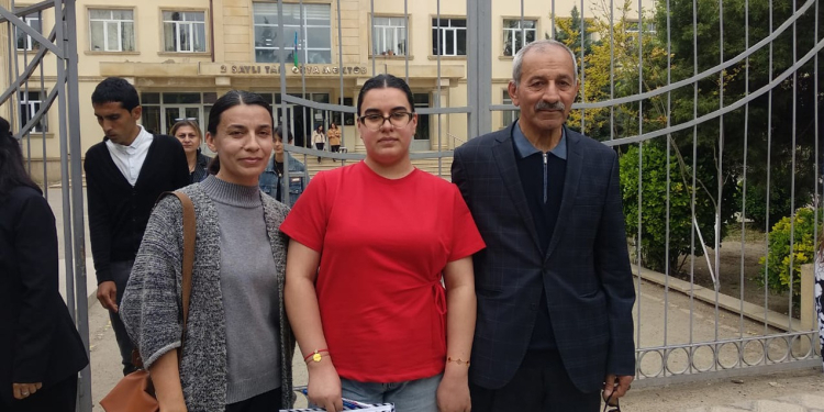 Ötən il 656 bal toplasa da, yenidən imtahan verdi - ADA-da oxumaq istəyir