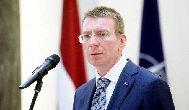 Latviya Prezidenti Azərbaycana gəldi