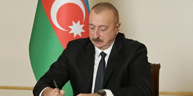 Prezident Sərəncam imzaladı: Bu şəxslərə 2750 manat veriləcək