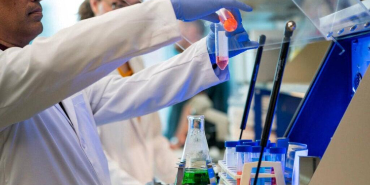 Beyin iltihabını azaldan burun spreyi: Yaddaşı da bərpa edir