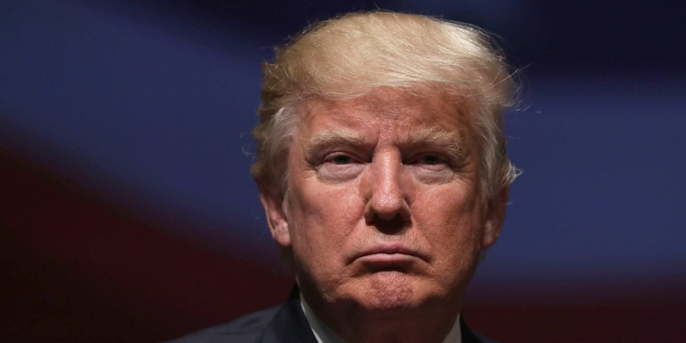 Tramp: İran Hörmüz boğazını mümkün qədər tez açmağımızı istəyir