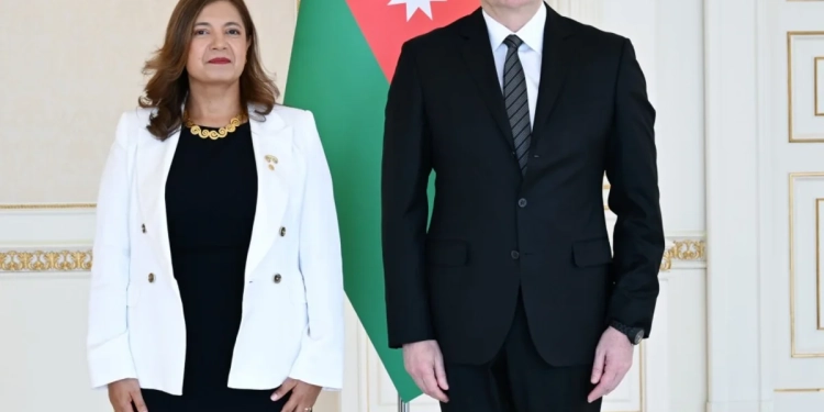 İlham Əliyev Kolumbiyanın Azərbaycana yeni təyin olunmuş səfirini qəbul edib