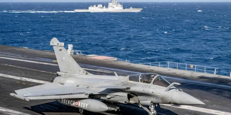 Fransa Yaxın Şərq münaqişəsinin başlanğıcından bəri İranın təxminən səksən pilotsuz təyyarəsini vurub