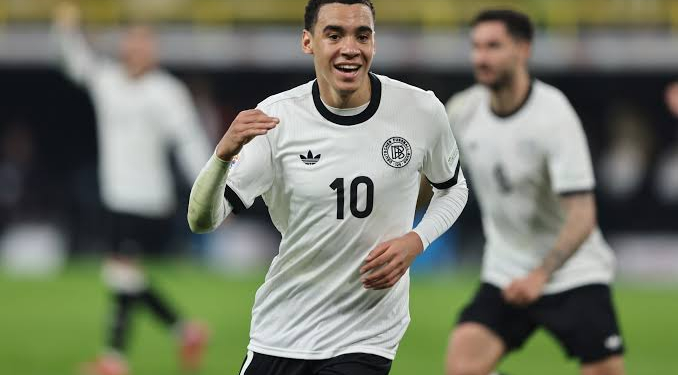 Musiala Çempionlar Liqasında tarix yazdı