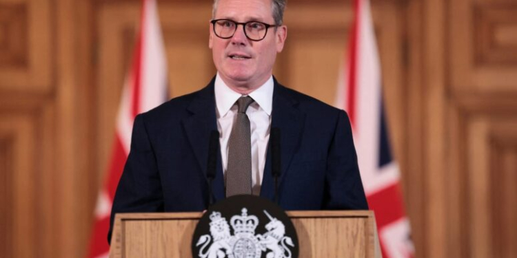 Starmer: Böyük Britaniya risklərə hazır olmalıdır