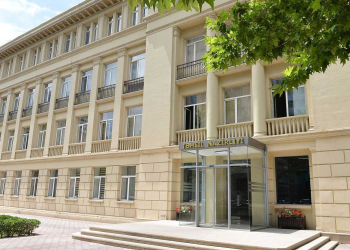 Nazir müavini: 2020-ci ildə 900-dən çox şəraitsiz məktəb var idi, sayı 400-ə endirilib