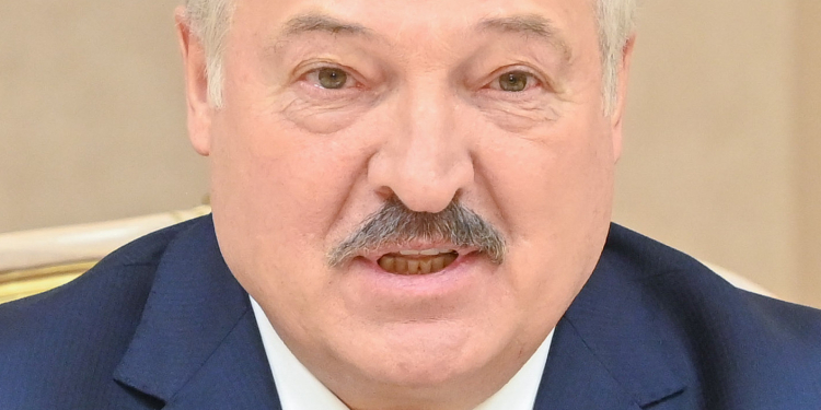 Minsk sülhə sadiq olsa da…” Lukaşenko
