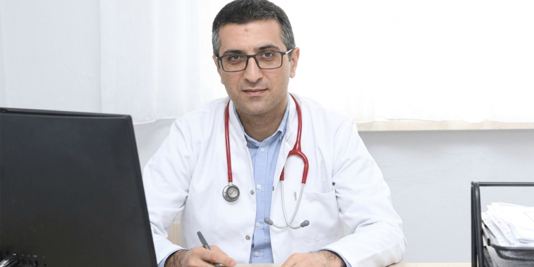 Azər Əhmədov vəzifəsindən azad edildi