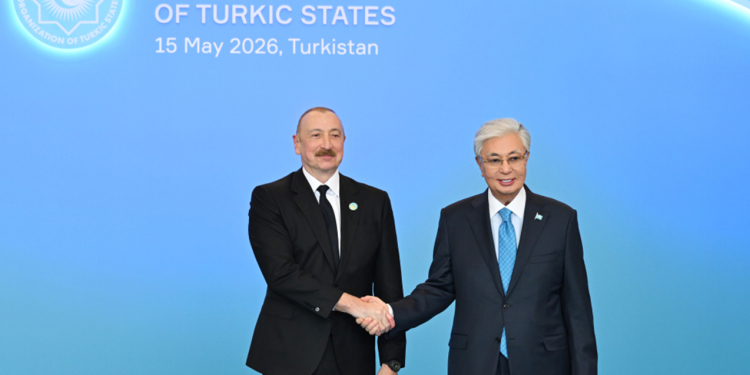 İlham Əliyev Zirvə görüşündə iştirak edir